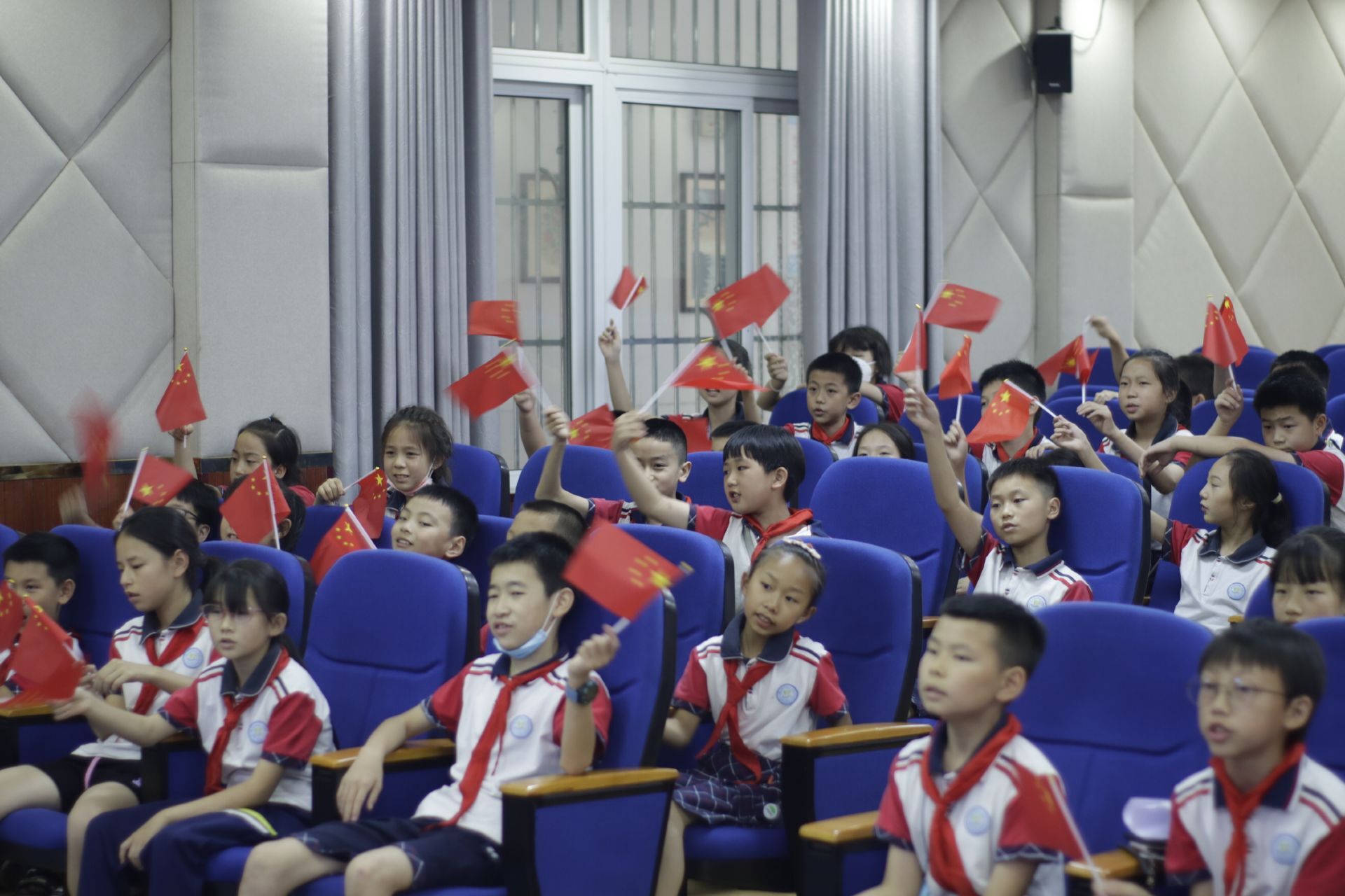 四川轻化工大学“莘星”实践小分队开展乡村振兴社会实践活动 (2).jpg