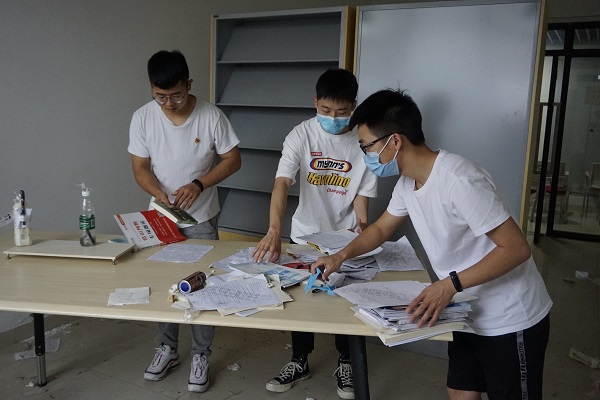 学生党支部实践活动 (8).JPG