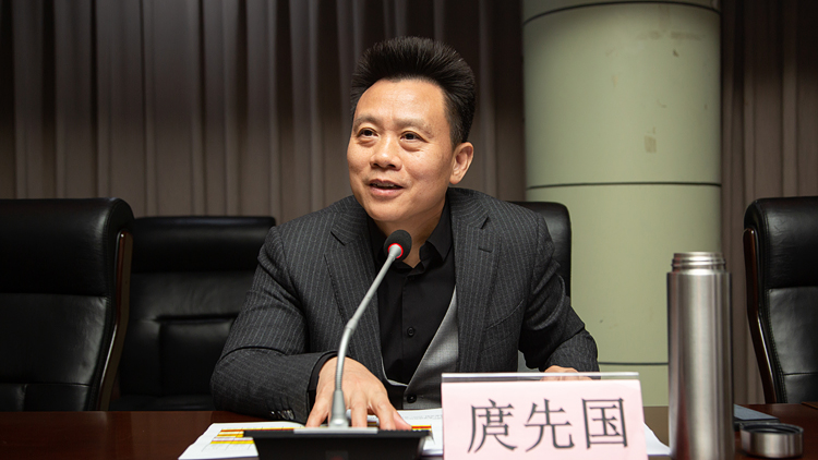 XCB_9735.jpg XCB_9735.jpg