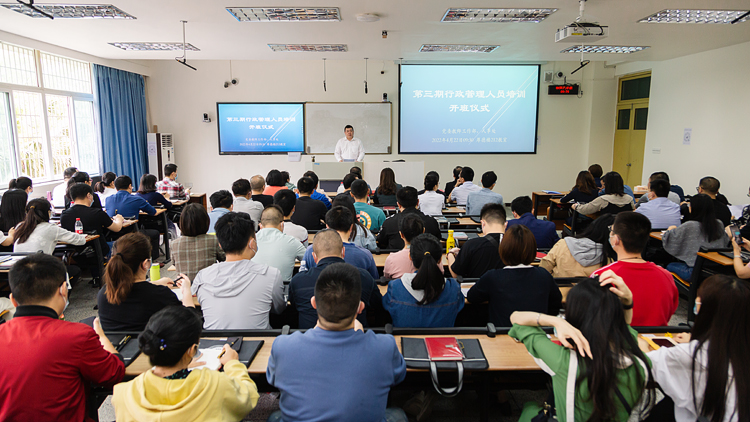 XCB_9784.jpg XCB_9784.jpg