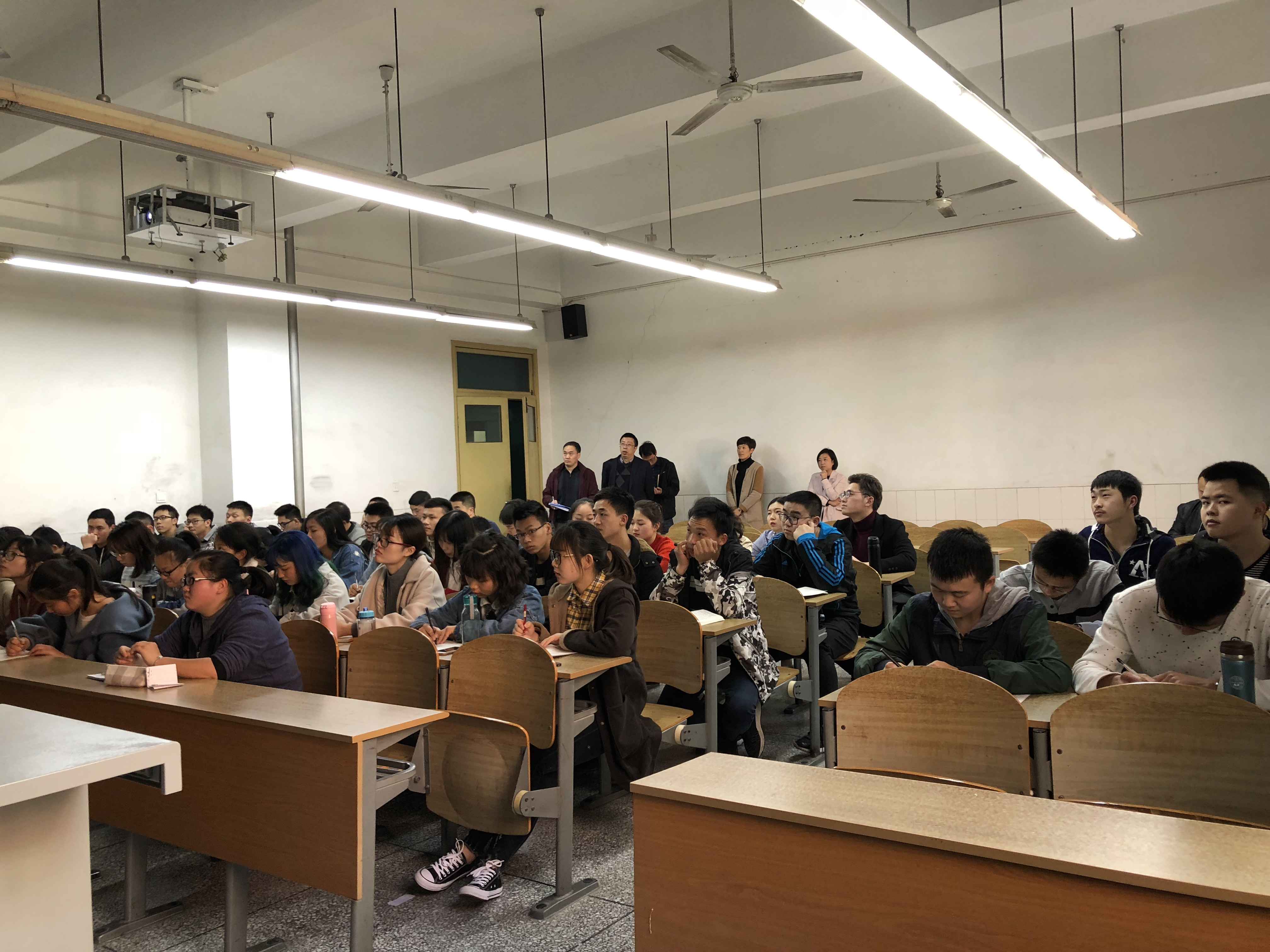 QQ图片20180309094135.jpg QQ图片20180309094135.jpg