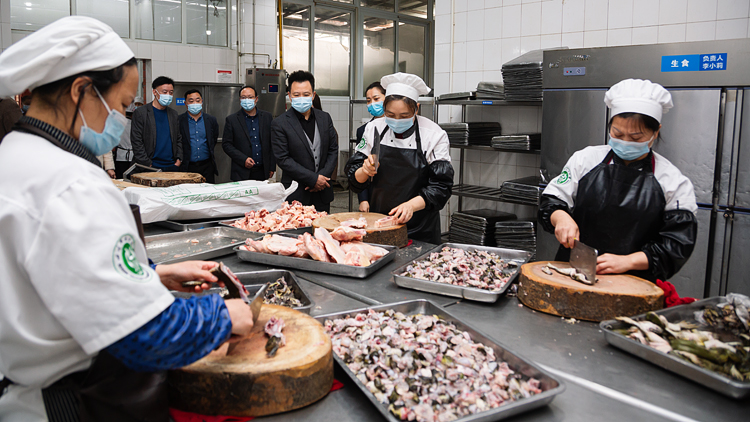 XCB_9611.jpg XCB_9611.jpg