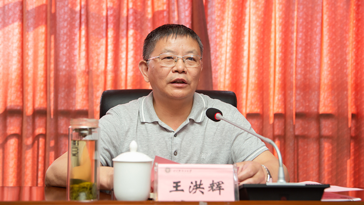 XCB_6816.jpg XCB_6816.jpg