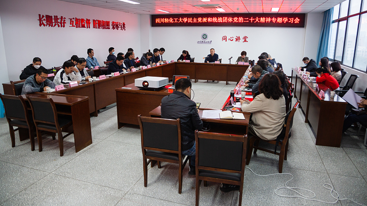 XCB_7400.jpg XCB_7400.jpg