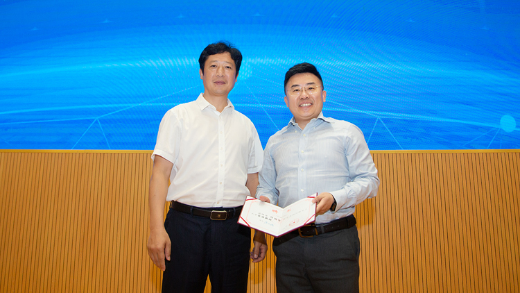 XCB_0375.jpg XCB_0375.jpg