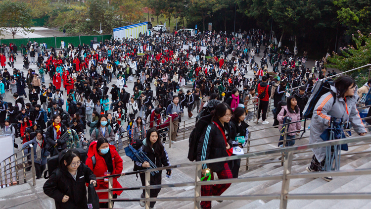 XCB_6186.jpg XCB_6186.jpg