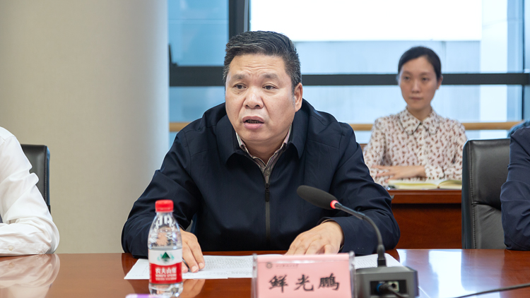 XCB_9894.jpg XCB_9894.jpg