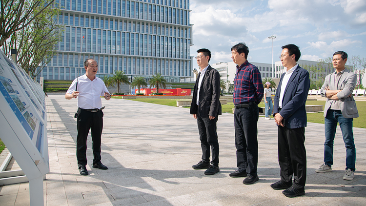 XCB_9766.jpg XCB_9766.jpg