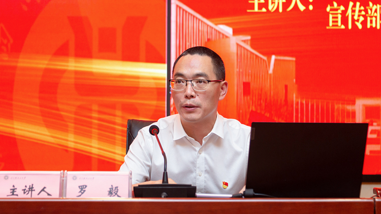 XCB_1615.jpg XCB_1615.jpg