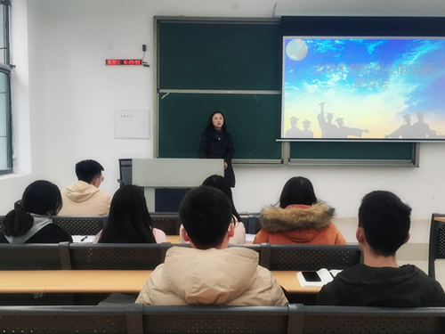 生工学院召开大学生创新创业俱乐部成员座谈会.png