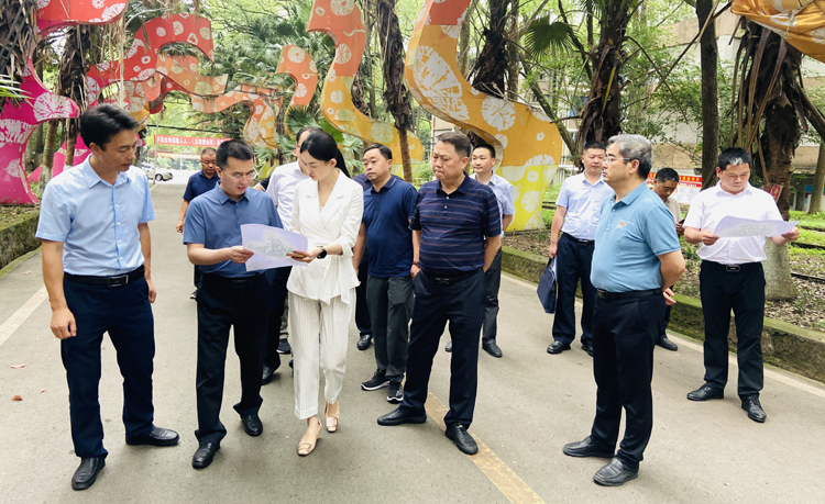 1225775318.jpg 1225775318.jpg