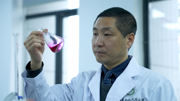 15优秀导师-生工学院-宗绪岩.png 15优秀导师-生工学院-宗绪岩.png