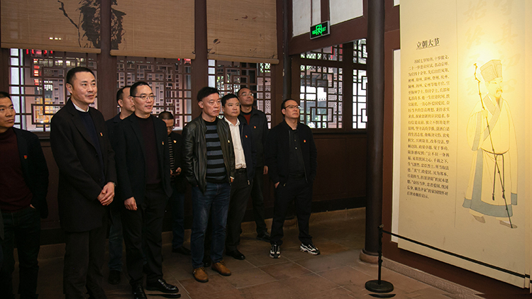 10 11xiao.jpg 10 11xiao.jpg