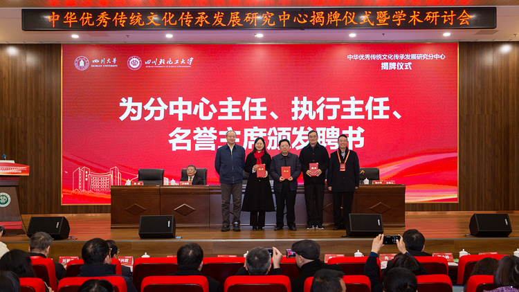 XCB_7576.jpg XCB_7576.jpg