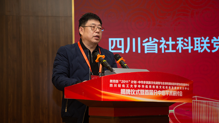 XCB_7476.jpg XCB_7476.jpg