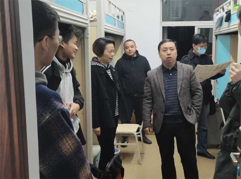 照片2.jpg 照片2.jpg