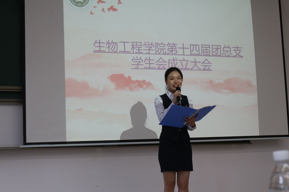 C6E99AB8200AC685BBCE4019FA0667B1.jpg