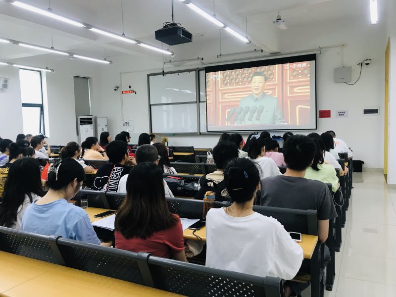 学生.jpg 学生.jpg