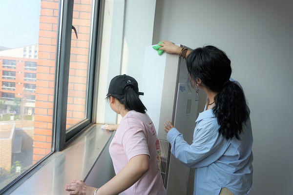C:/Users/Administrator/Desktop/法学院新闻两则/法学院开展社会实践活动/02.jpg