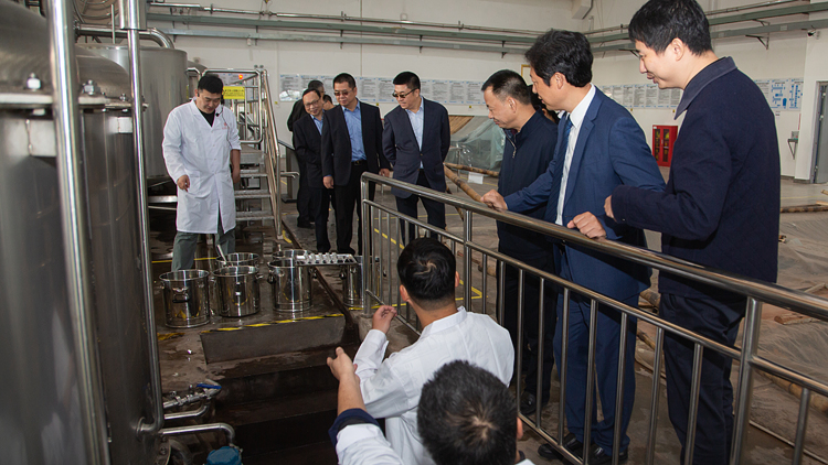 XCB_6275.jpg XCB_6275.jpg