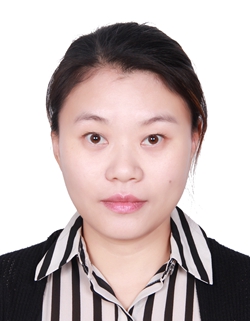 黄莉+马院.jpg 黄莉+马院.jpg