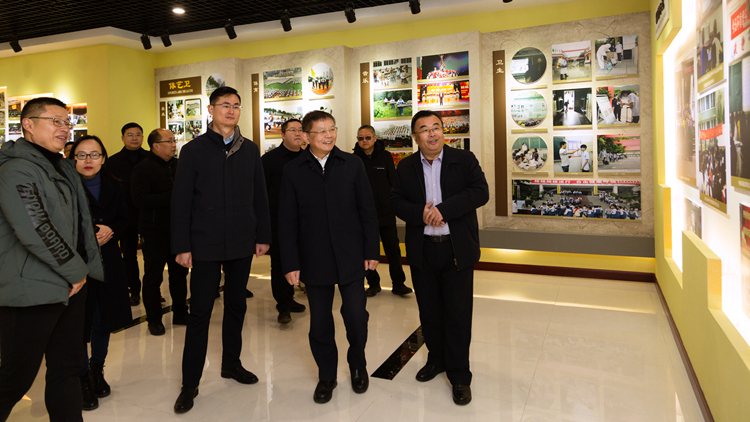 XCB_8284.jpg XCB_8284.jpg