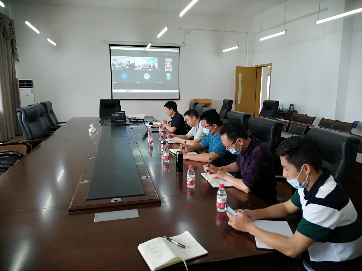 2.疫情防控宜宾会场会议照片.jpg