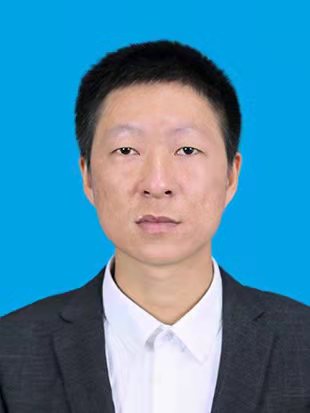 张国华.jpg