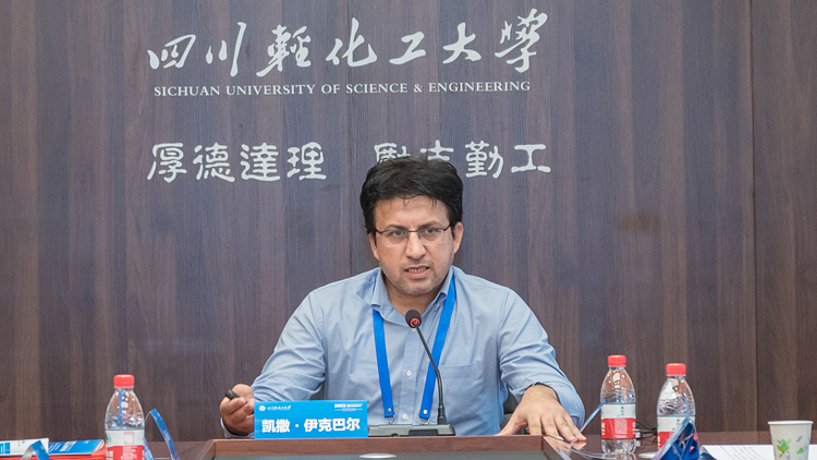 ZYX_7440.jpg ZYX_7440.jpg