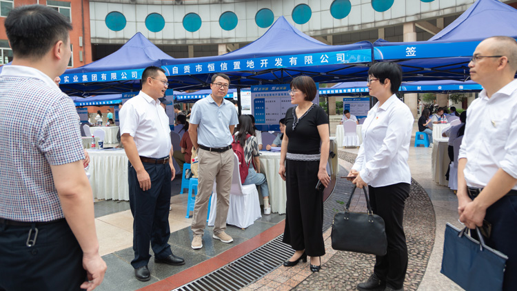 XCB_2174.JPG XCB_2174.JPG