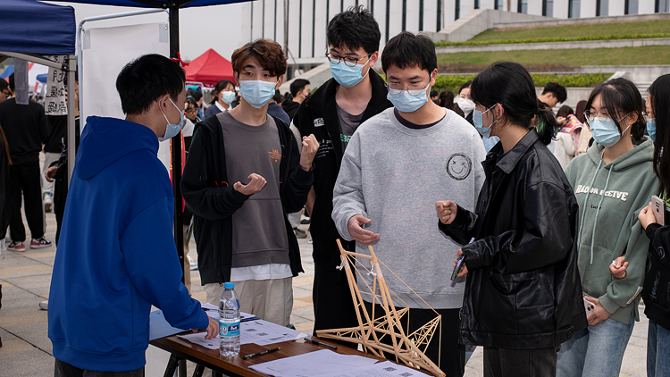 LJH_1151.jpg LJH_1151.jpg