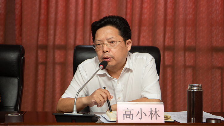 XCB_1806.jpg XCB_1806.jpg