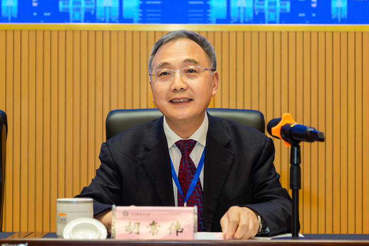 XCB_8885.jpg XCB_8885.jpg