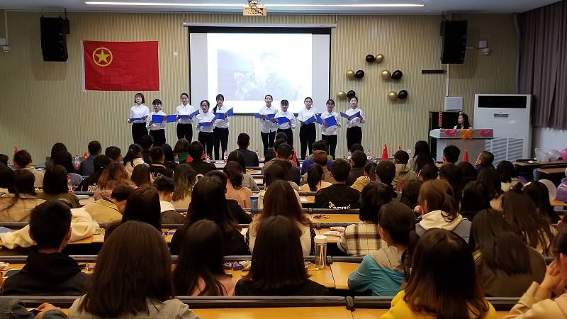 朗诵  法学院三月团组织2019.03.24-蒲泱朋摄.jpg