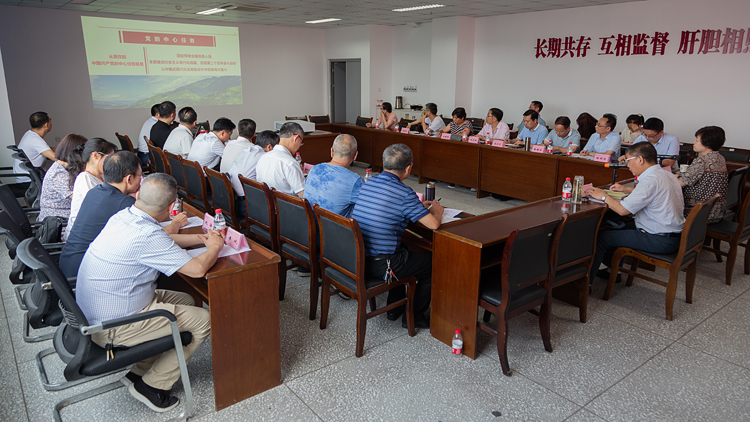 XCB_4021.jpg XCB_4021.jpg