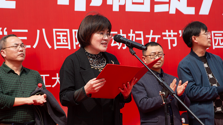 XCB_0086.jpg XCB_0086.jpg