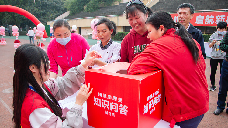 XCB_0124.jpg XCB_0124.jpg