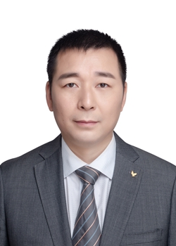 黄治国-寸照-2019.jpg 黄治国-寸照-2019.jpg