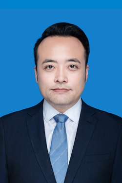 刘小楠照片(蓝底).jpg 刘小楠照片(蓝底).jpg