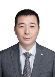 黄治国-寸照-2019.jpg