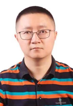 董亮.jpg