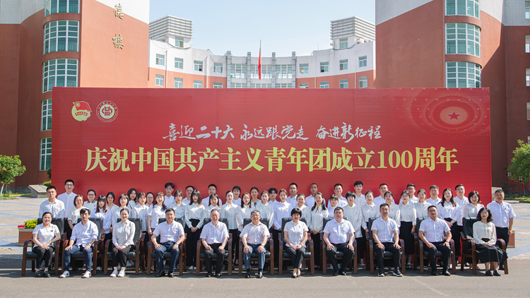 XCB_6676.jpg XCB_6676.jpg