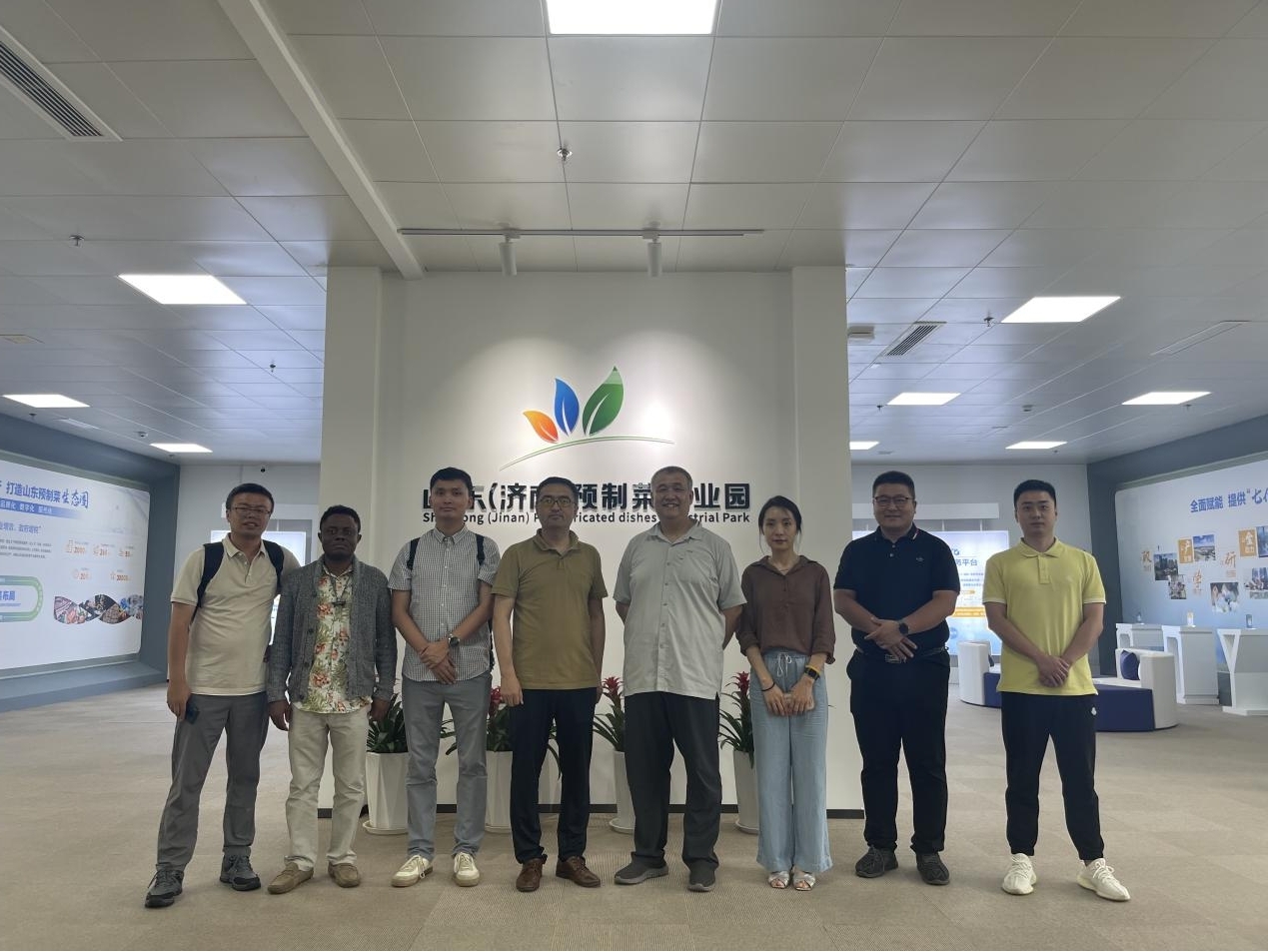 赵志峰院长一行赴山东（济南）预制菜产业园及相关企业调研考察.jpg