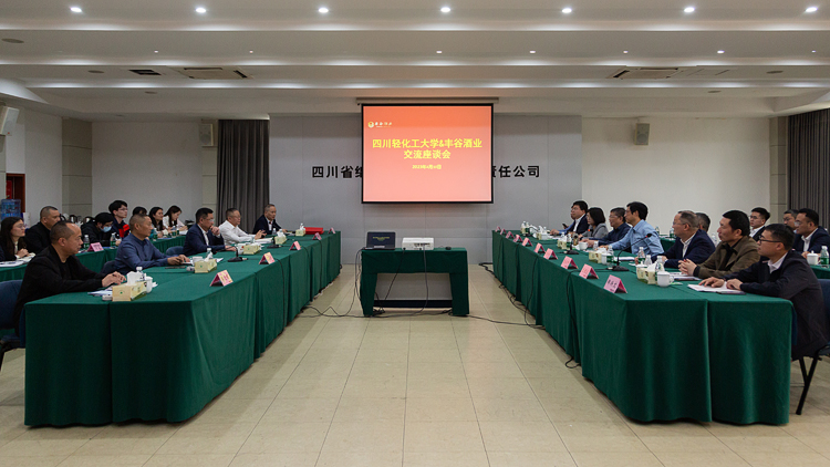 XCB_3224.jpg XCB_3224.jpg