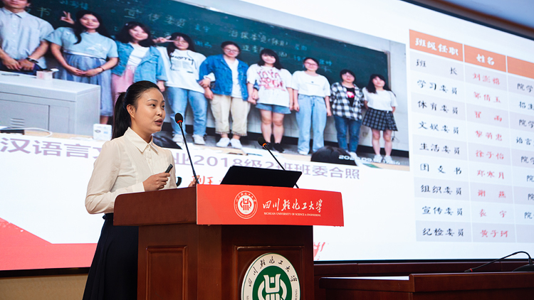 XCB_6372.jpg XCB_6372.jpg