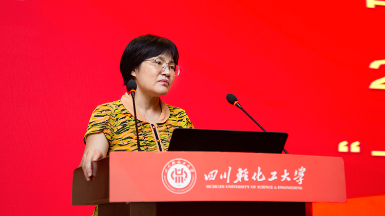 XCB_6407.jpg XCB_6407.jpg