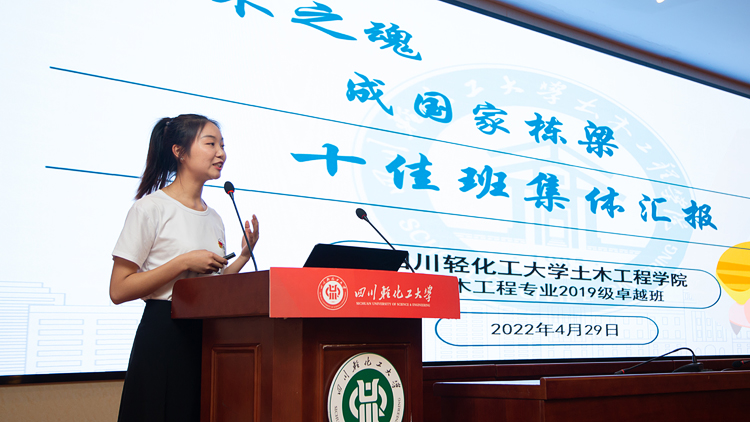 XCB_6365.jpg XCB_6365.jpg