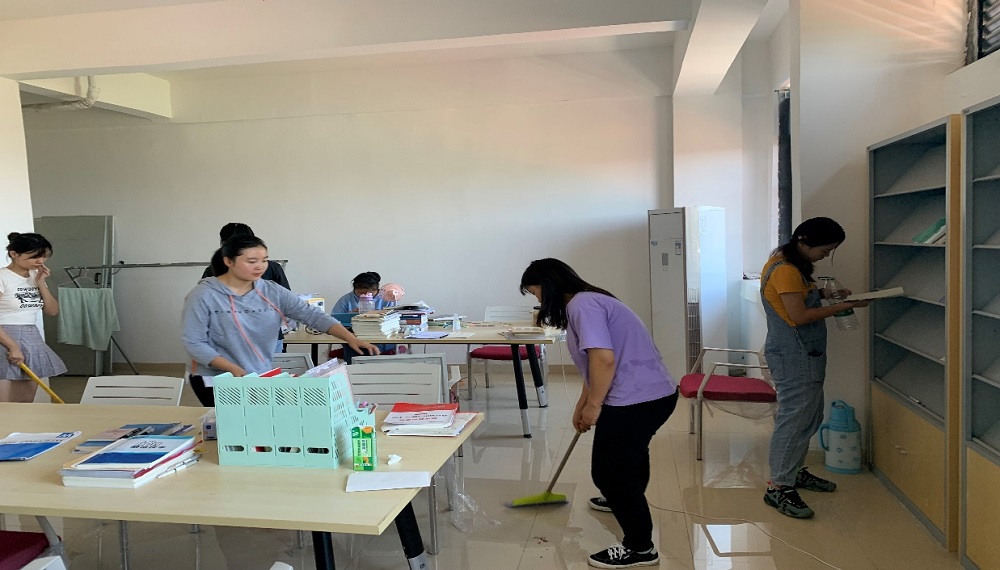 生物工程学院组织发展对象开展校内实践活动.jpg