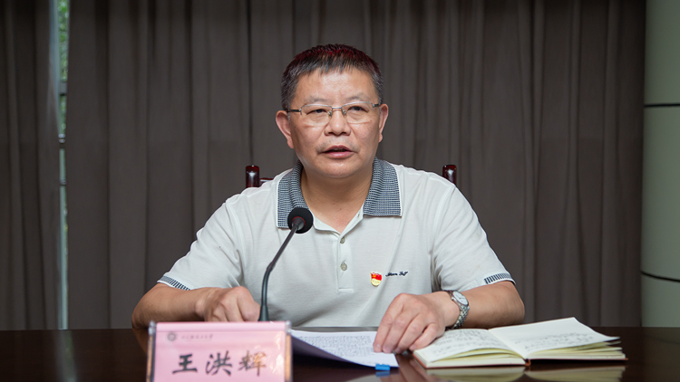 XCB_3130.jpg XCB_3130.jpg