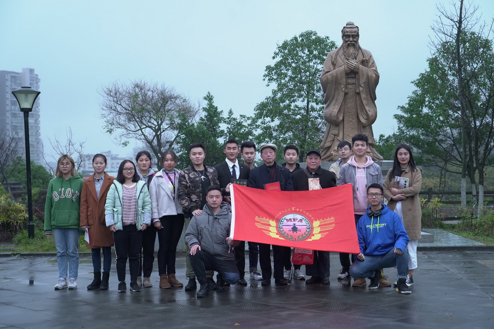 合照.jpg 合照.jpg